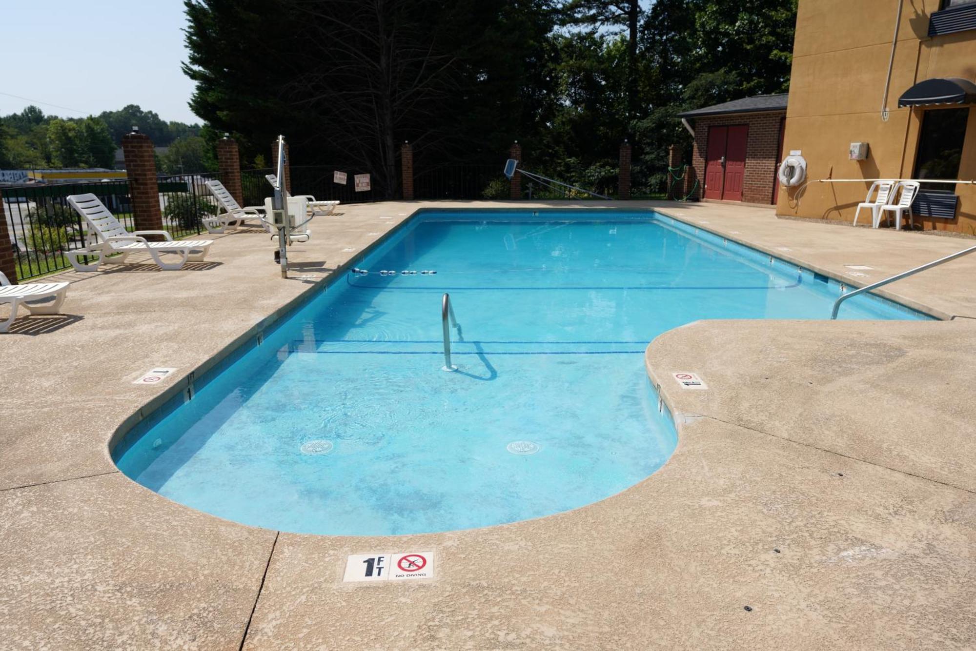 Columbus Inn And Suites Dış mekan fotoğraf